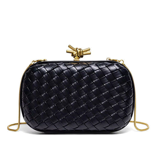 Neve Knot Clutch
